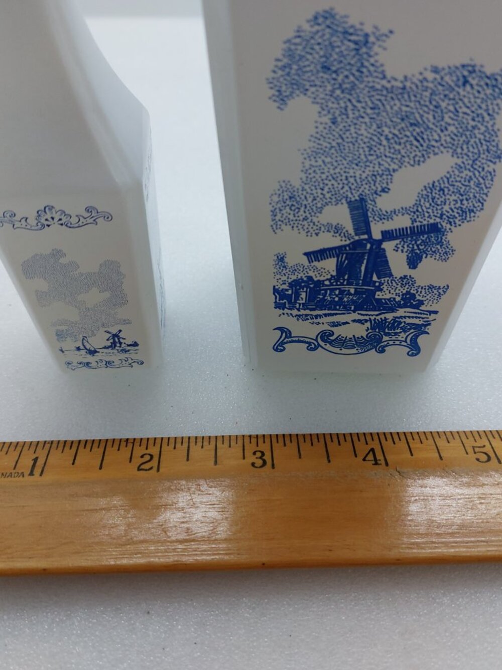 2 Vintage Vandermint Decanter Empty Bottle White Milk Glass Blue Windmill - Picture 7 of 11